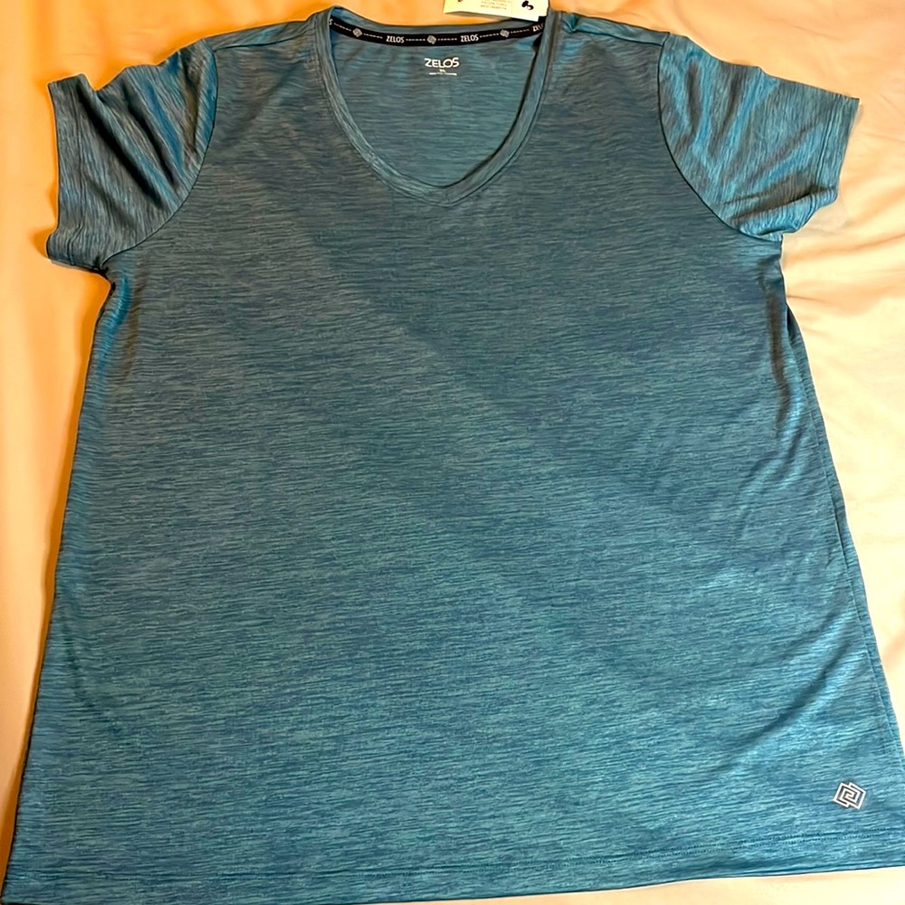 NWT Zelos brand women’s v-neck short sleeve shirt